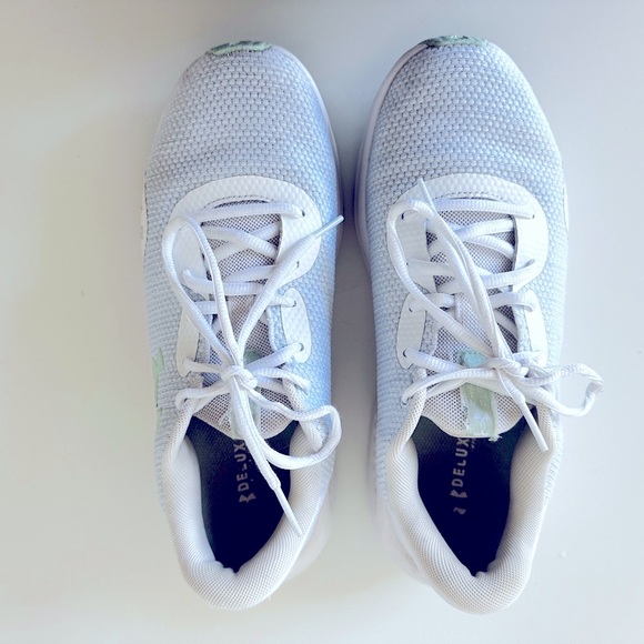 Under Armour White and Turquoise Sneakers Lightweight Comfort - Picture 12 of 12